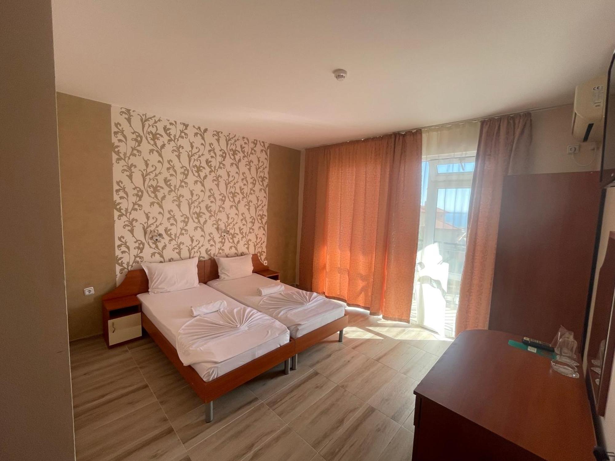 ,,Дироси" Sveti Vlas Extérieur photo