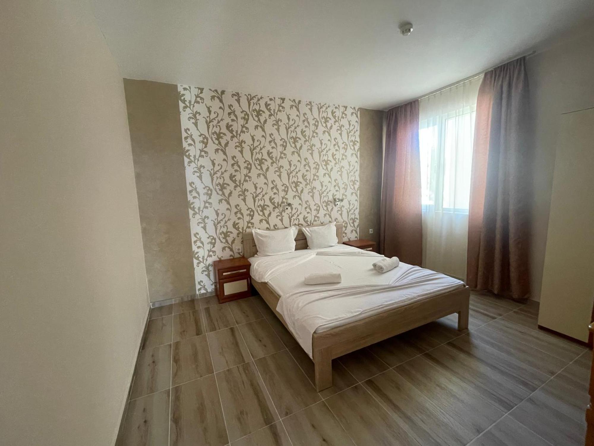 ,,Дироси" Sveti Vlas Extérieur photo